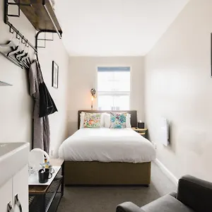 borough-high-street-rooms.cambridgehotelsuk.com/
