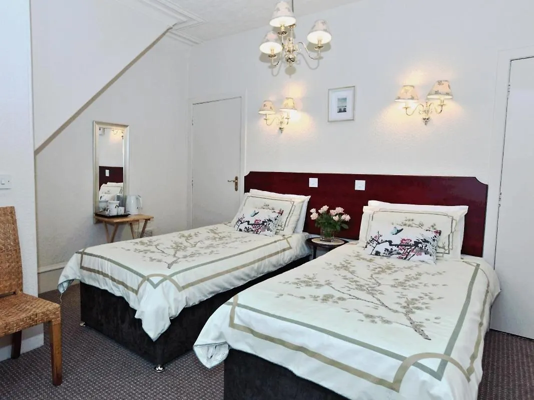 Bed & Breakfast Brentwood Villa Bed And Breakfast Aberdeen